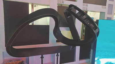 Mobius-strip-led-screen